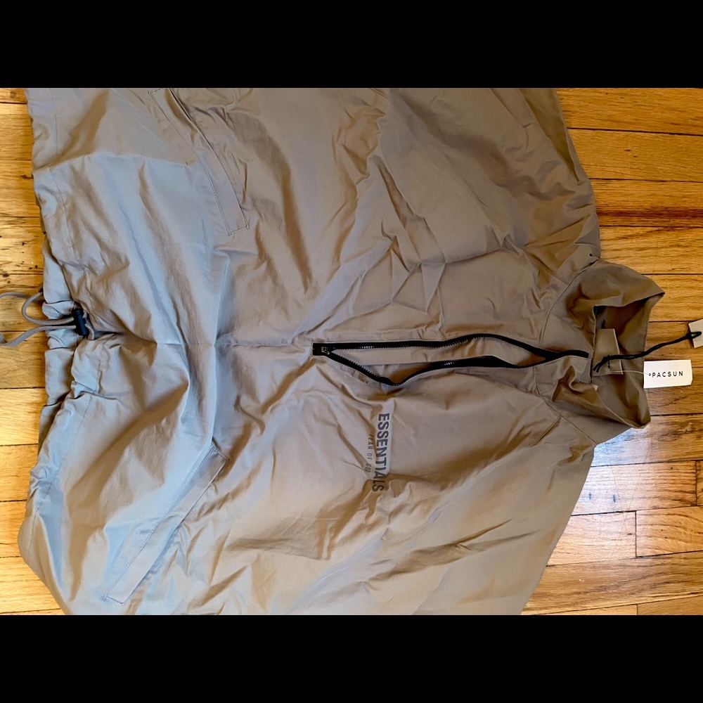 Essentials Anorak